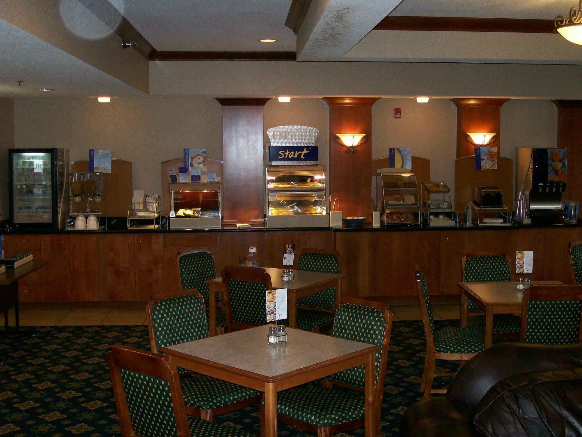 Holiday Inn Express & Suites - Dickinson By Ihg Restaurant foto